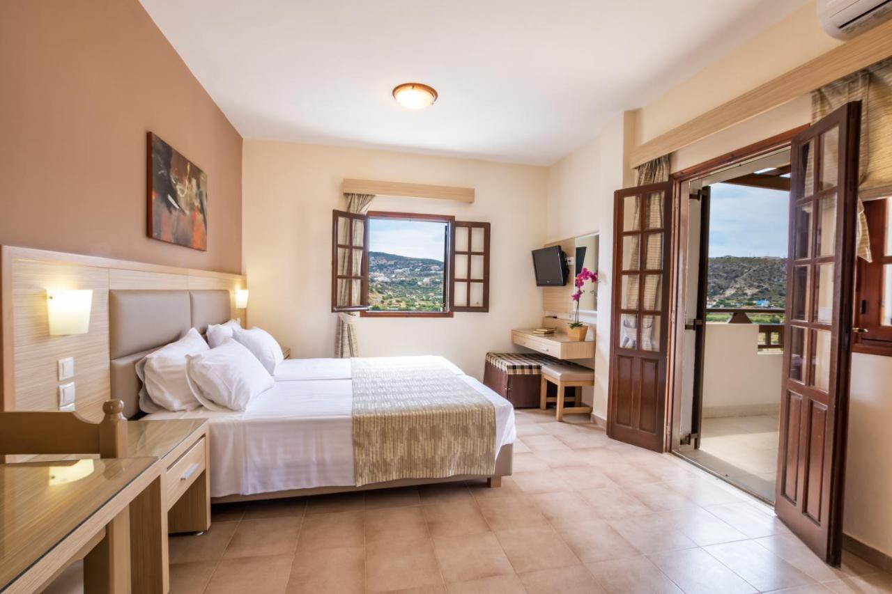 Aphrodite Luxury Studios & Apartments カルパトス エクステリア 写真
